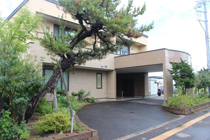 サービス付き高齢者向け住宅　かえで