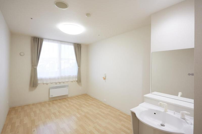 住宅型有料老人ホーム / サービス付き高齢者向け住宅　イリーゼ西岡のメイン写真